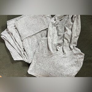 Gray Hooded Sweater & Pants Set